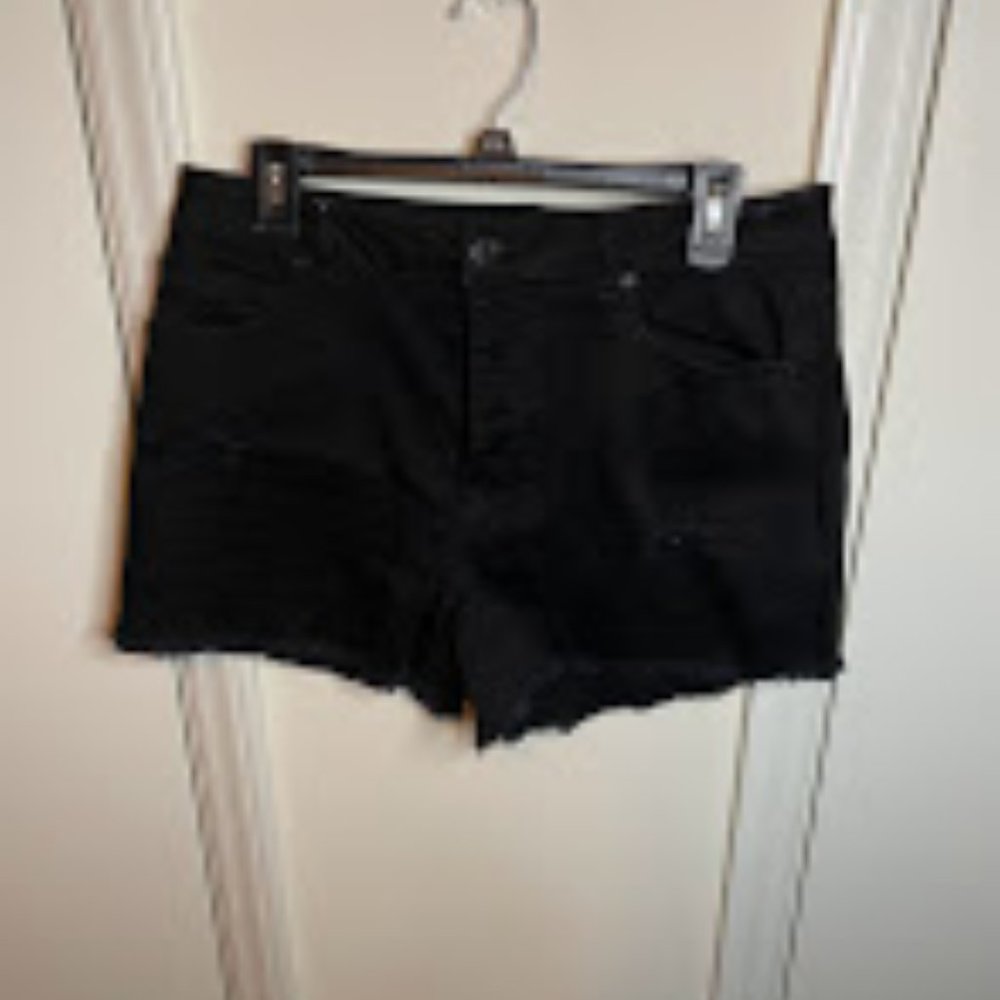 Refuge Cutoff Jean Shorts 14